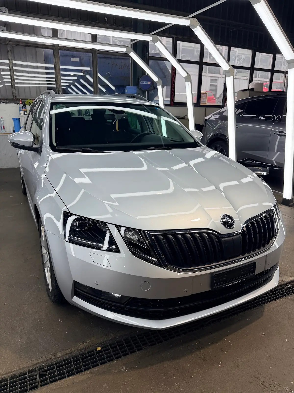 SKODA Octavia Combi 1.6 TDI Clever DSG-image-0