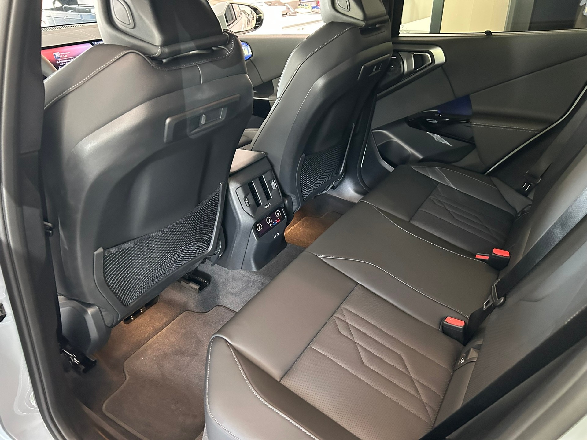BMW X3 xDrive 48V 40d M Sport-image-28