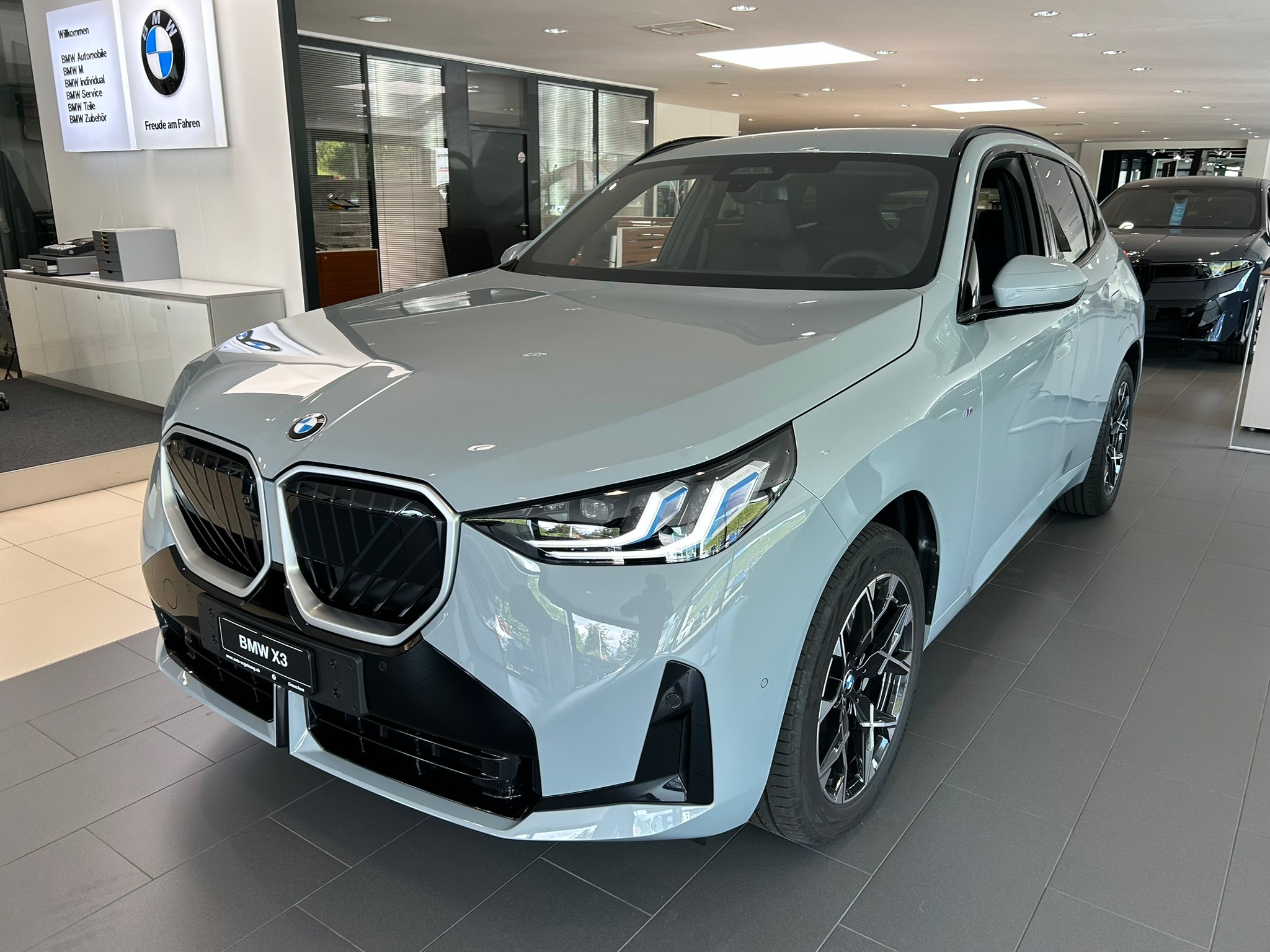 BMW X3 xDrive 48V 40d M Sport (SUV / Geländewagen)