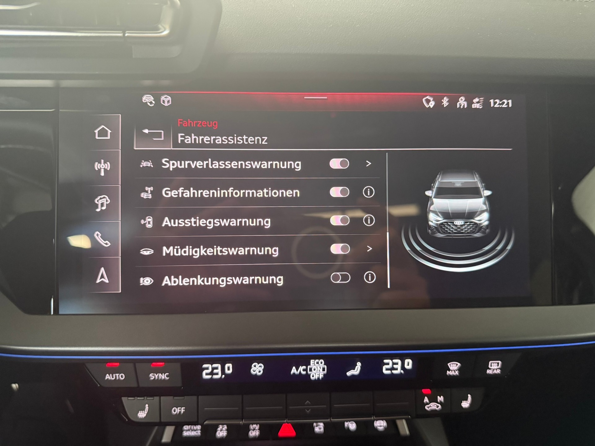 AUDI S3 Limousine TFSI quattro S-tronic, Distriktgrün Metallic-image-23