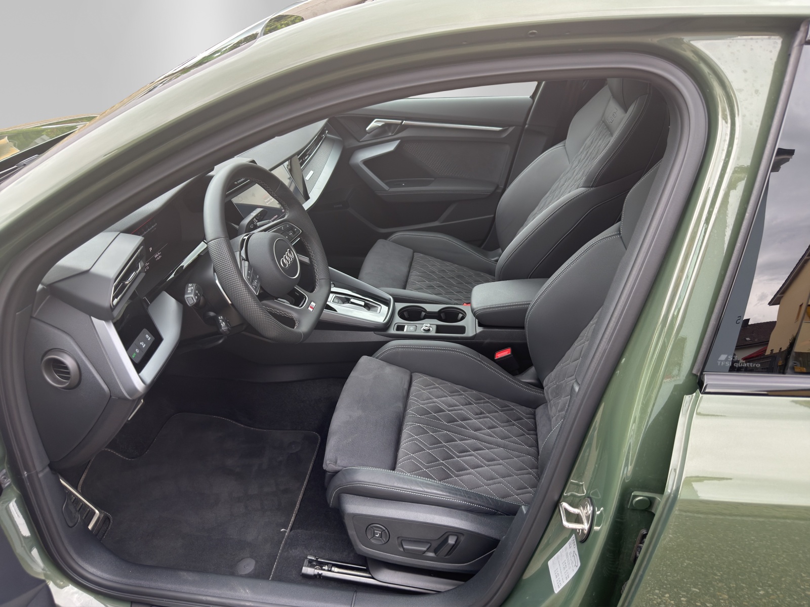 AUDI S3 Limousine TFSI quattro S-tronic, Distriktgrün Metallic-image-8