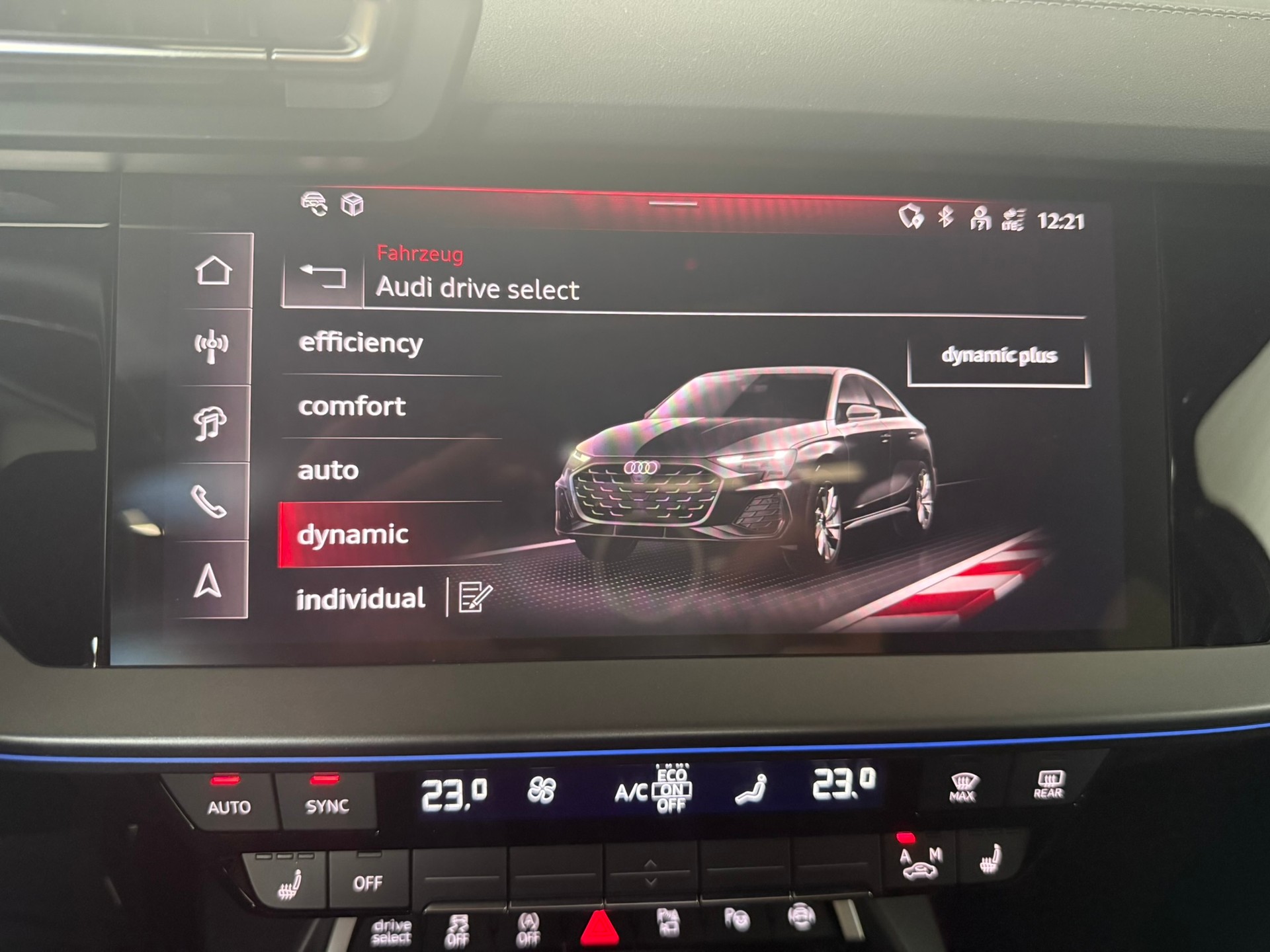 AUDI S3 Limousine TFSI quattro S-tronic, Distriktgrün Metallic-image-18