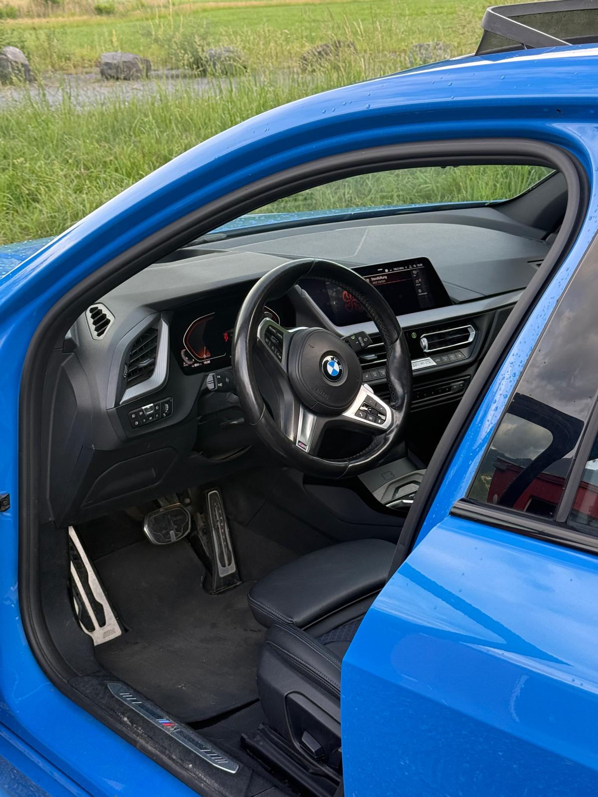 BMW 120d xDrive-image-3