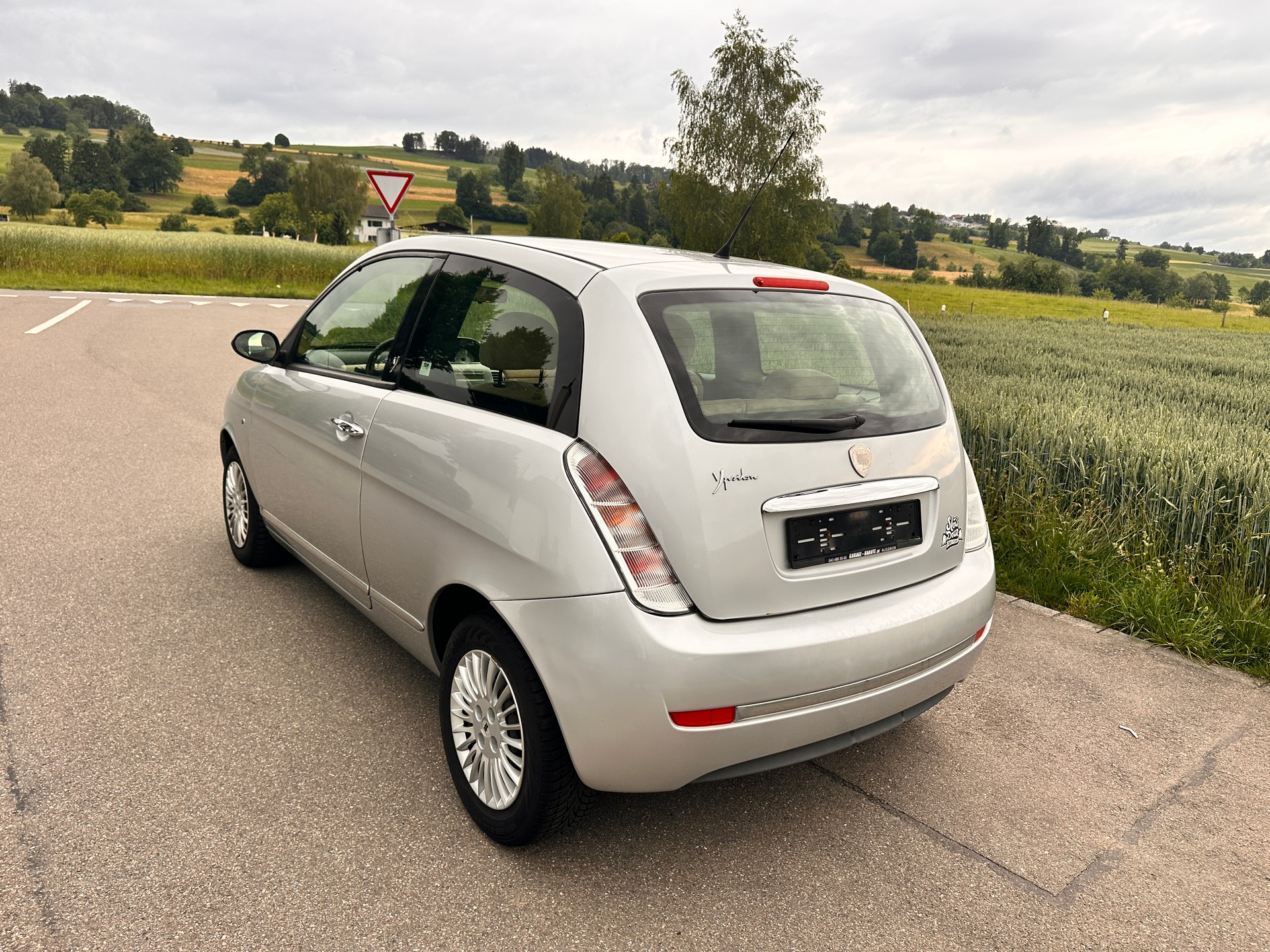LANCIA Ypsilon 1.4 16V Platino-image-5