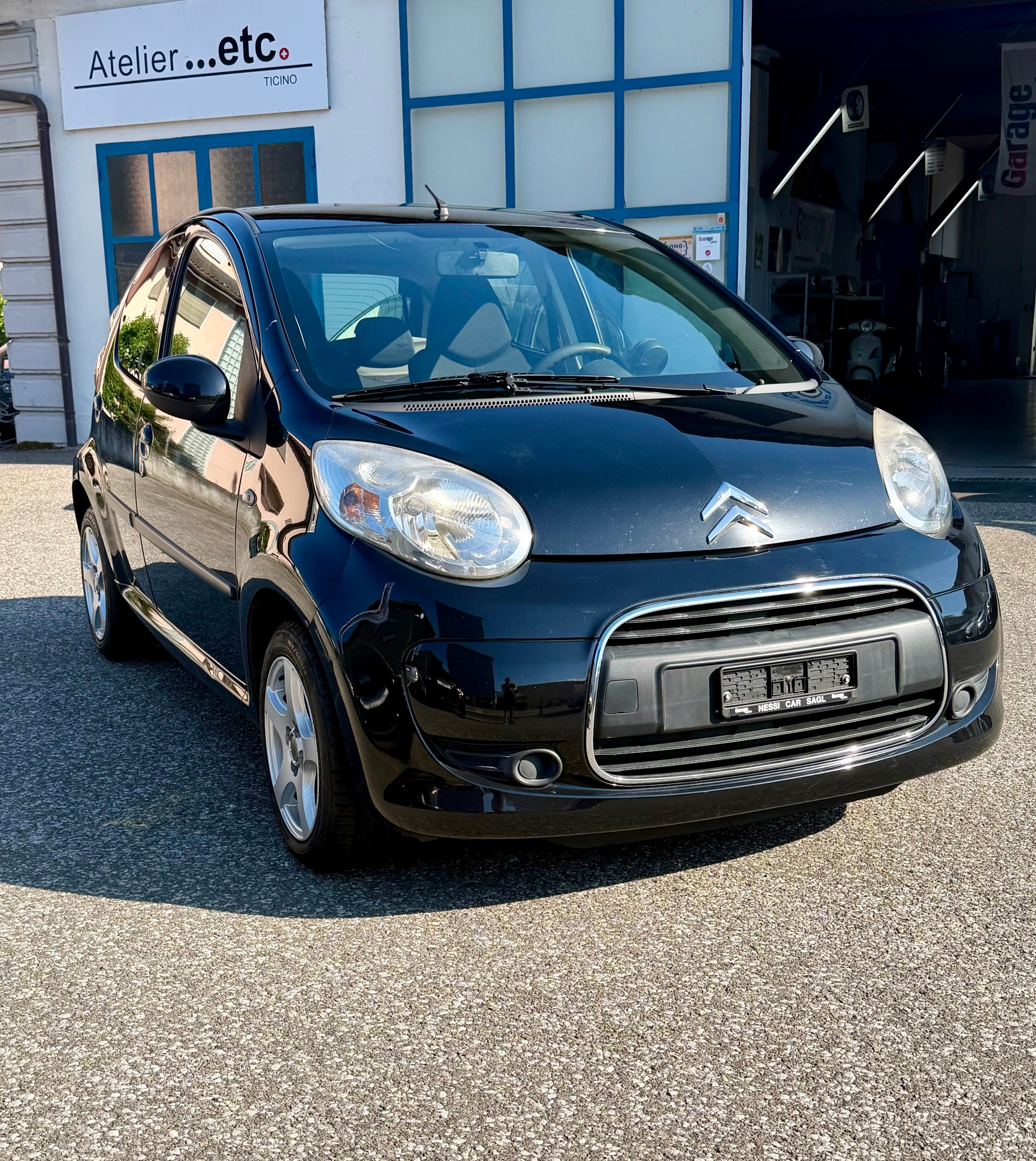 CITROEN C1 1.0i Chic (SX)-image-1