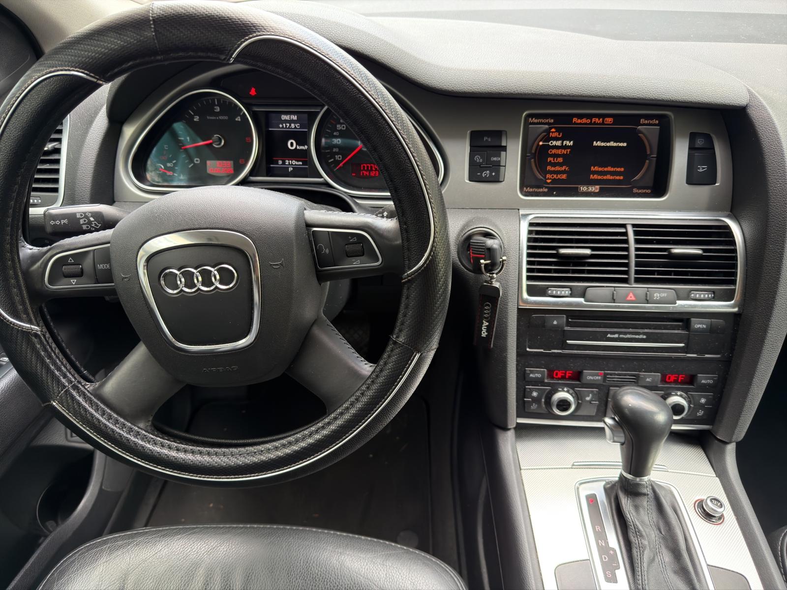 AUDI Q7 3.0 TDI addBlue quattro tiptronic-image-6
