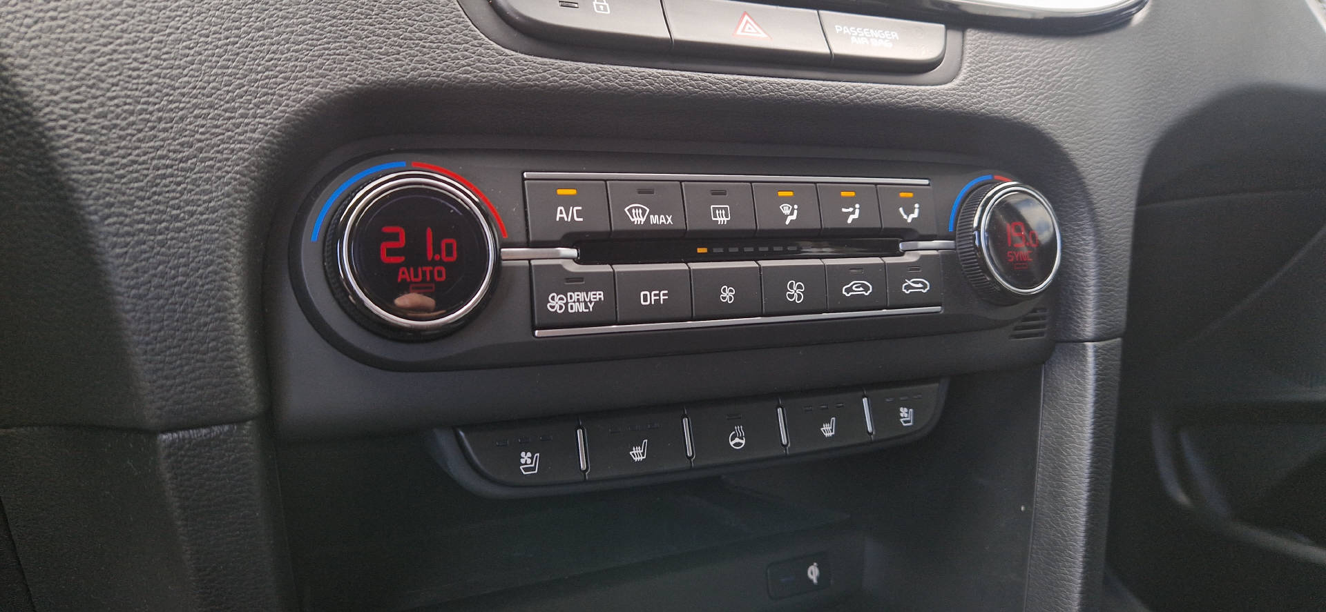 KIA Ceed SW 1.6 GDi Plug-in Hybrid Style-image-12