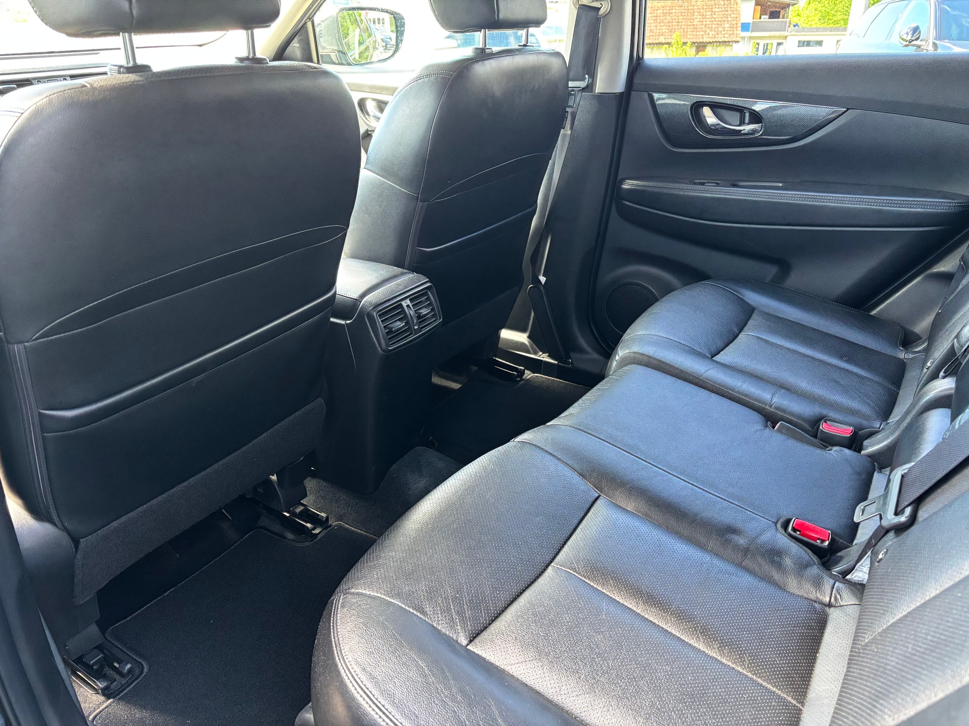 NISSAN X-Trail 1.6 dCi tekna 4x4-image-9