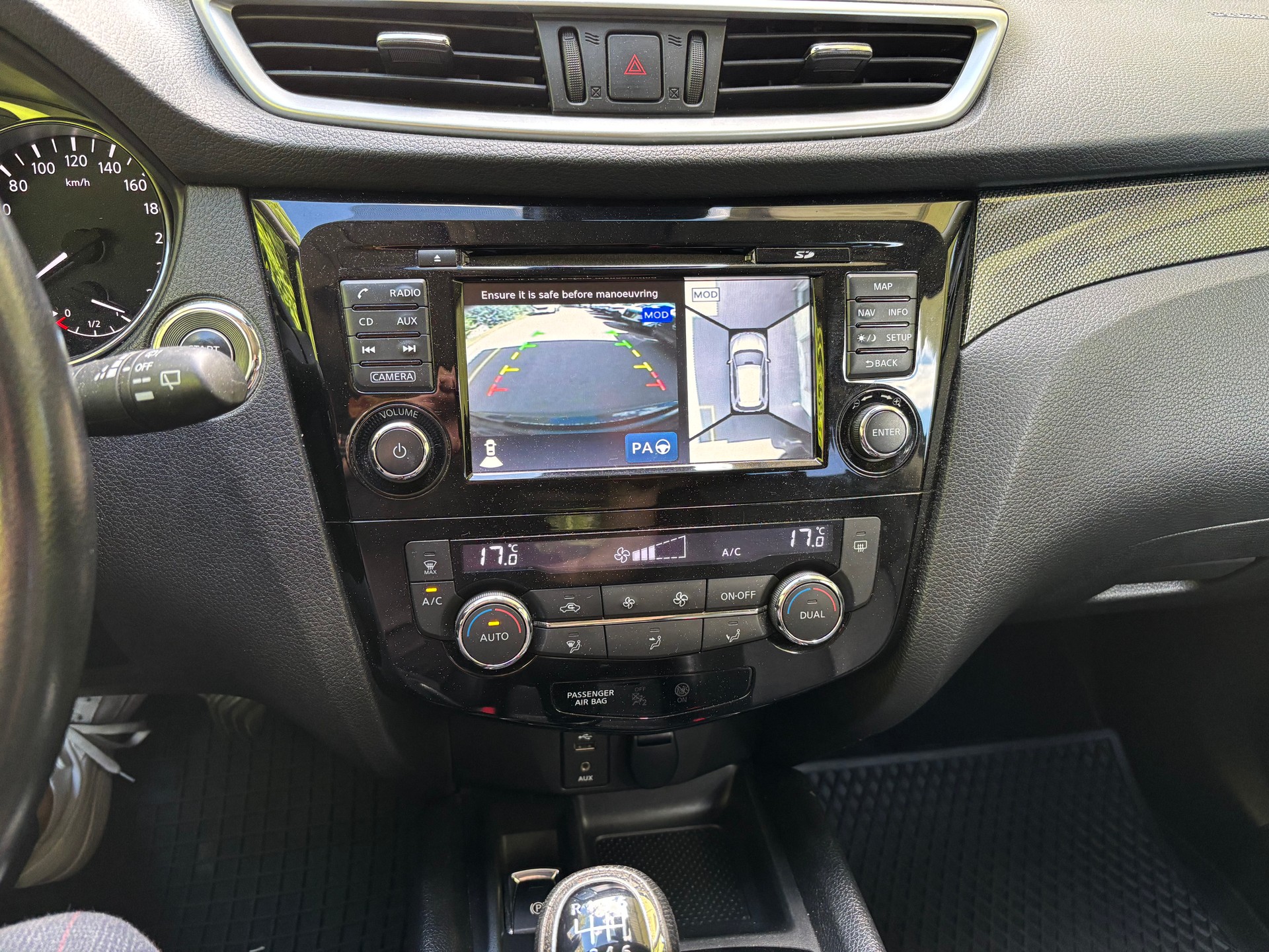 NISSAN X-Trail 1.6 dCi tekna 4x4-image-12
