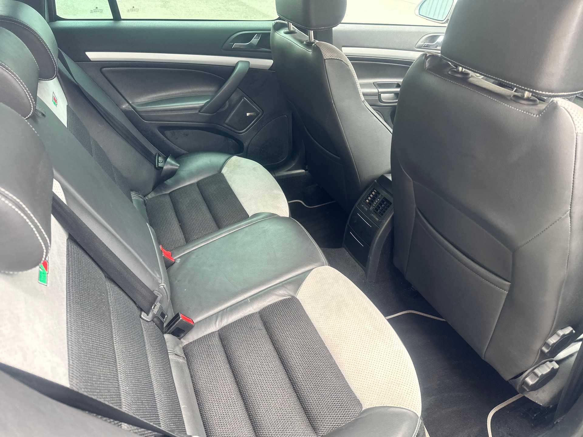 SKODA Octavia 2.0 TFSI RS-image-15