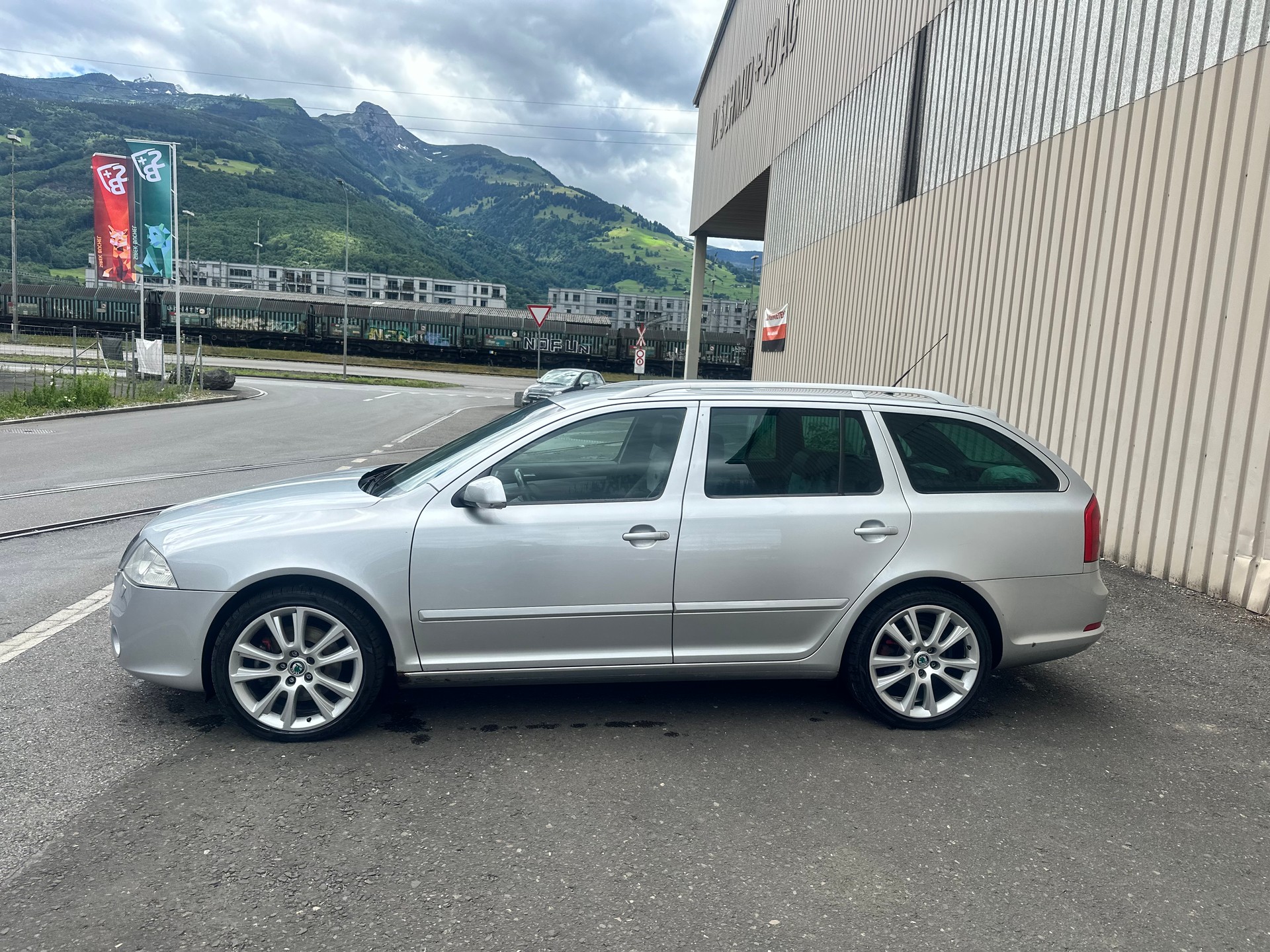 SKODA Octavia 2.0 TFSI RS-image-3