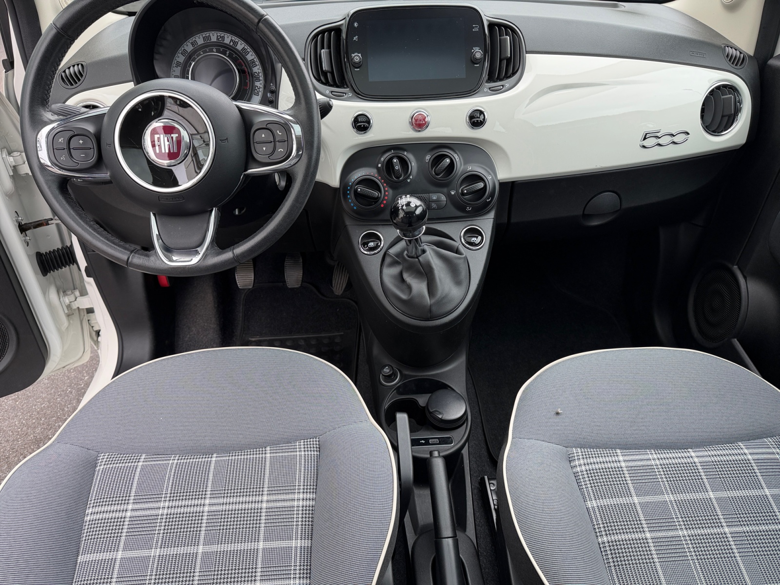 FIAT 500 0.9 T TwinAir Lounge-image-9