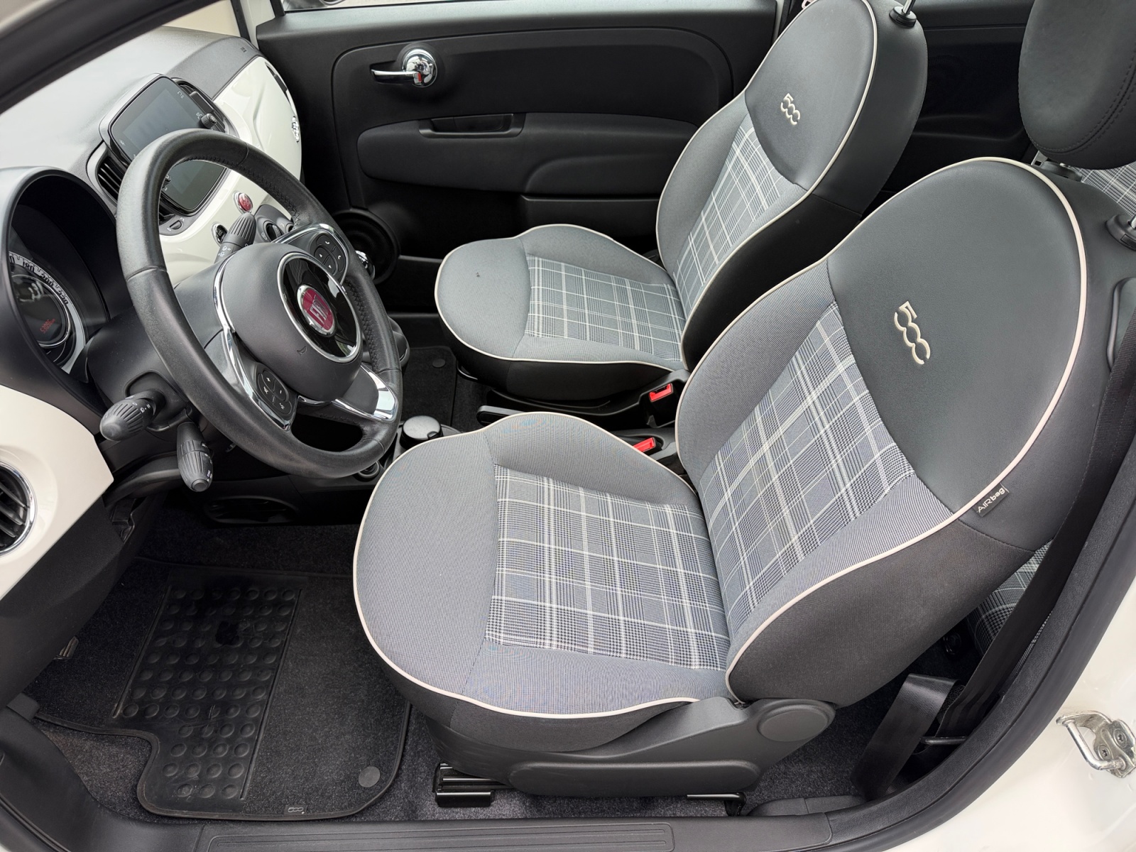 FIAT 500 0.9 T TwinAir Lounge-image-8