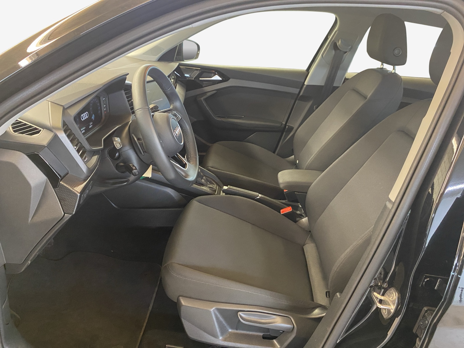 AUDI A1 Sportback 30 TFSI Attraction S-tronic-image-7