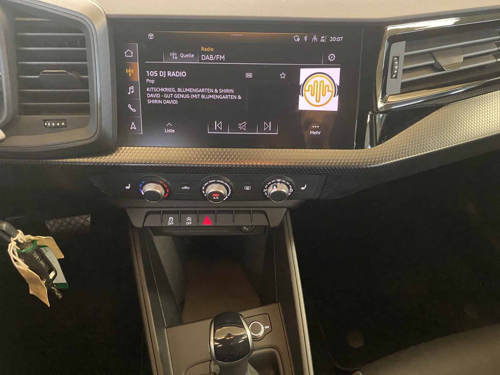 AUDI A1 Sportback 30 TFSI Attraction S-tronic-image-10