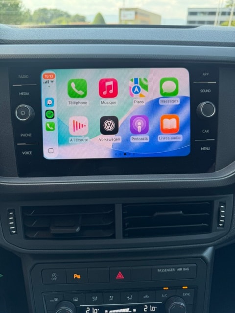 VW T-Cross 1.0 TSI Life-image-15