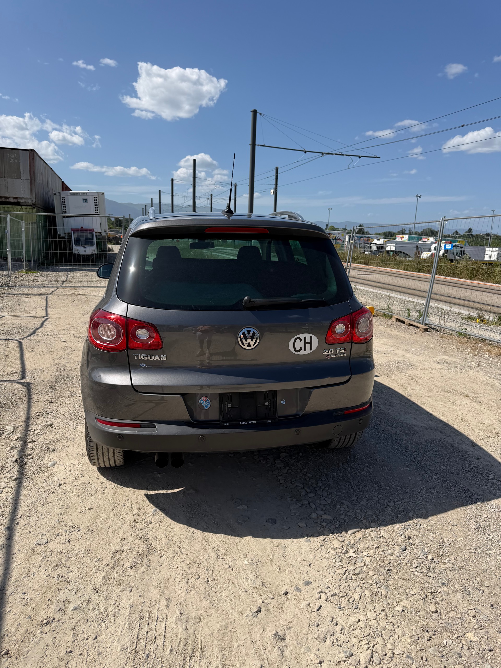 VW Tiguan 2.0 TSI Sport&Style DSG-image-11