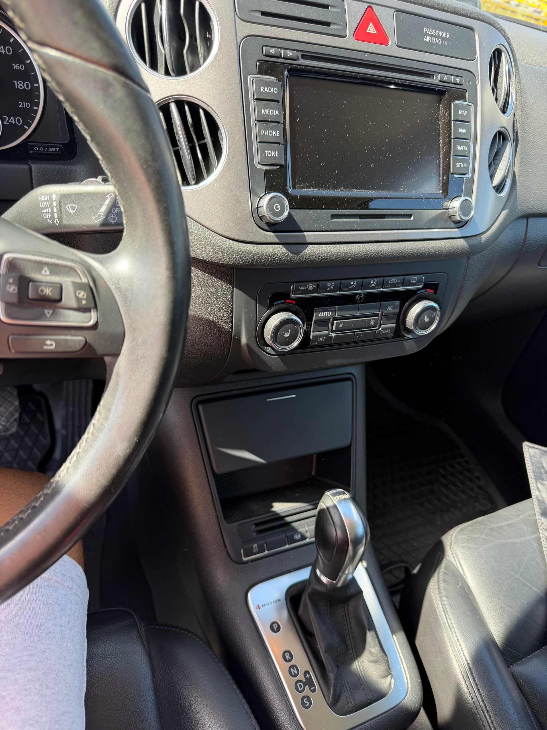 VW Tiguan 2.0 TSI Sport&Style DSG-image-13