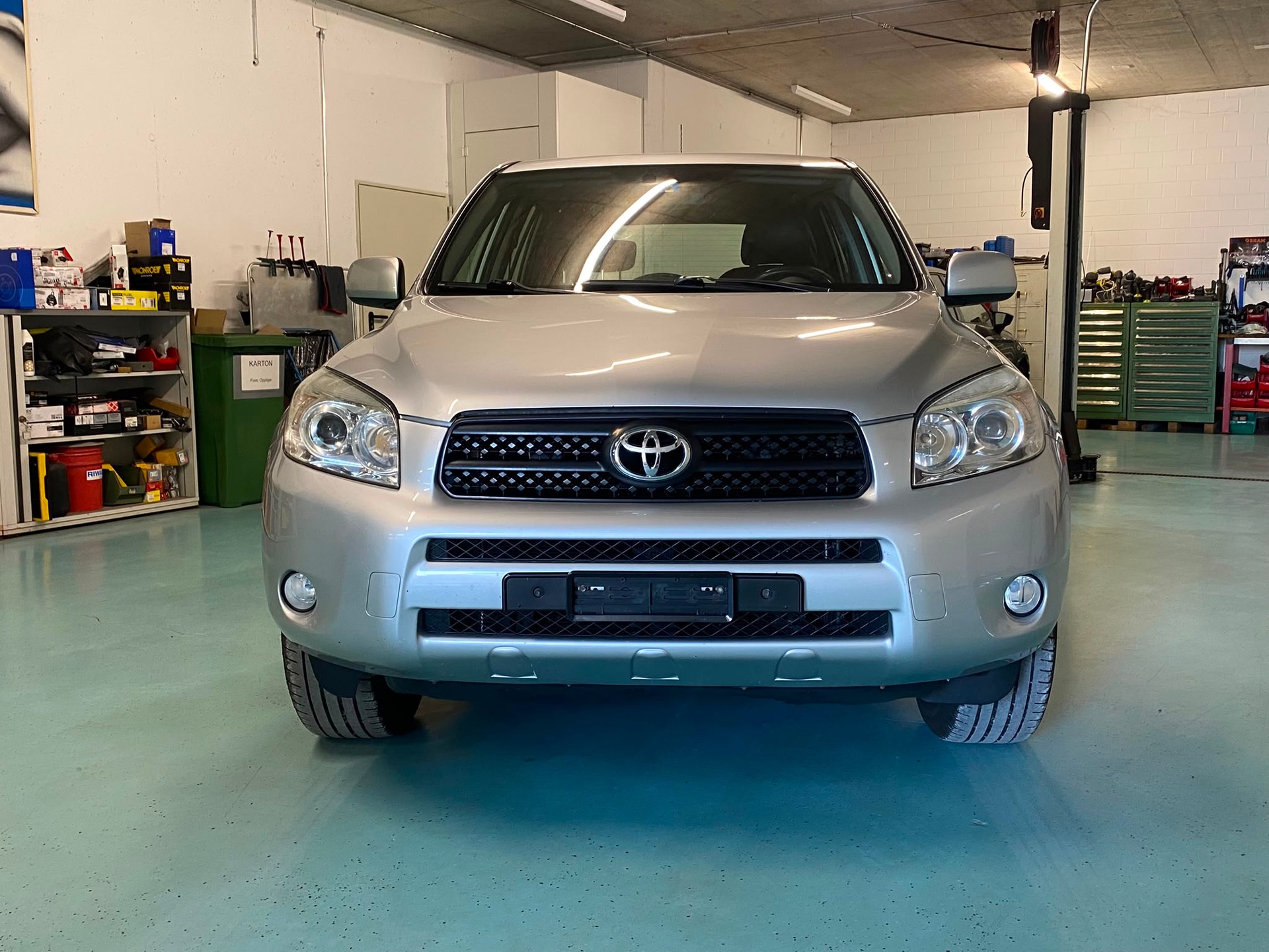 TOYOTA RAV-4 2.2D-4 D Linea Sol-image-0