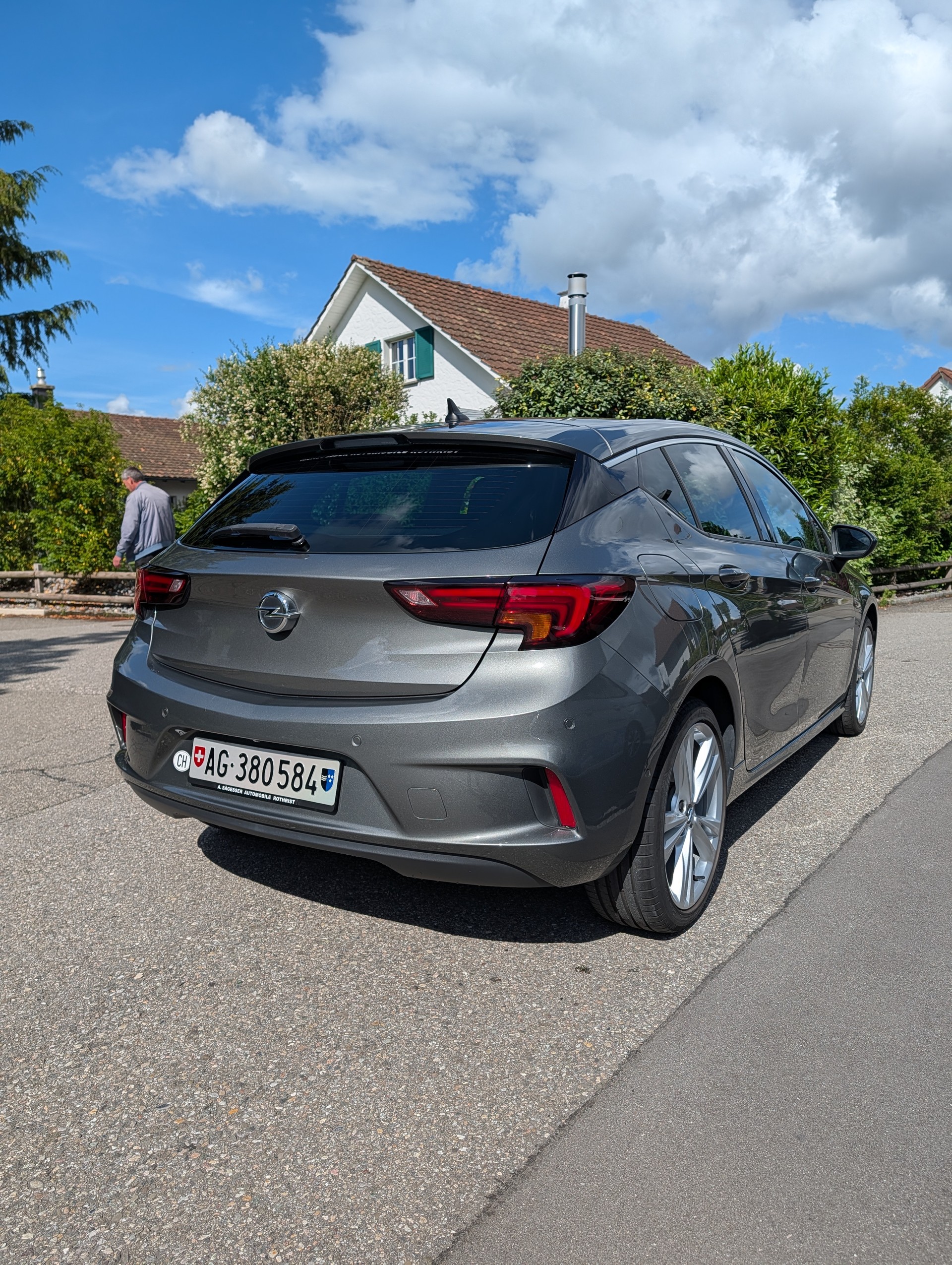 OPEL 1.6 CDTI 136 Black Edition-image-2