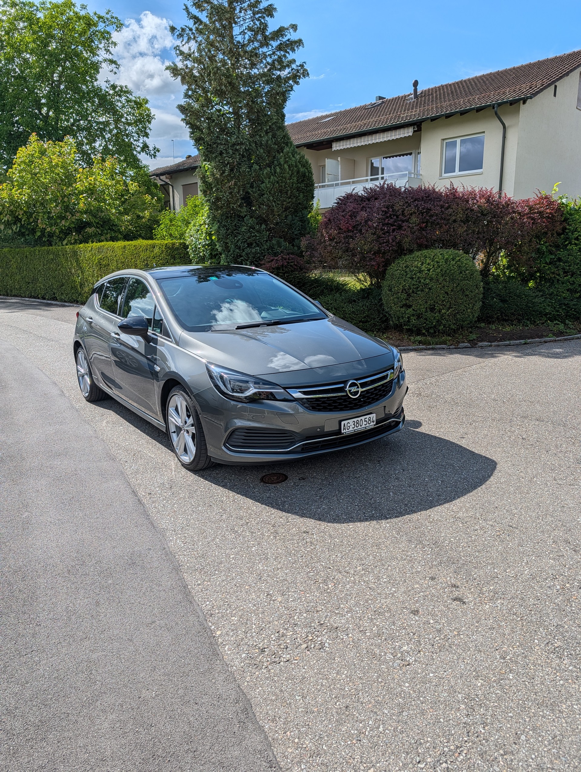 OPEL 1.6 CDTI 136 Black Edition-image-0