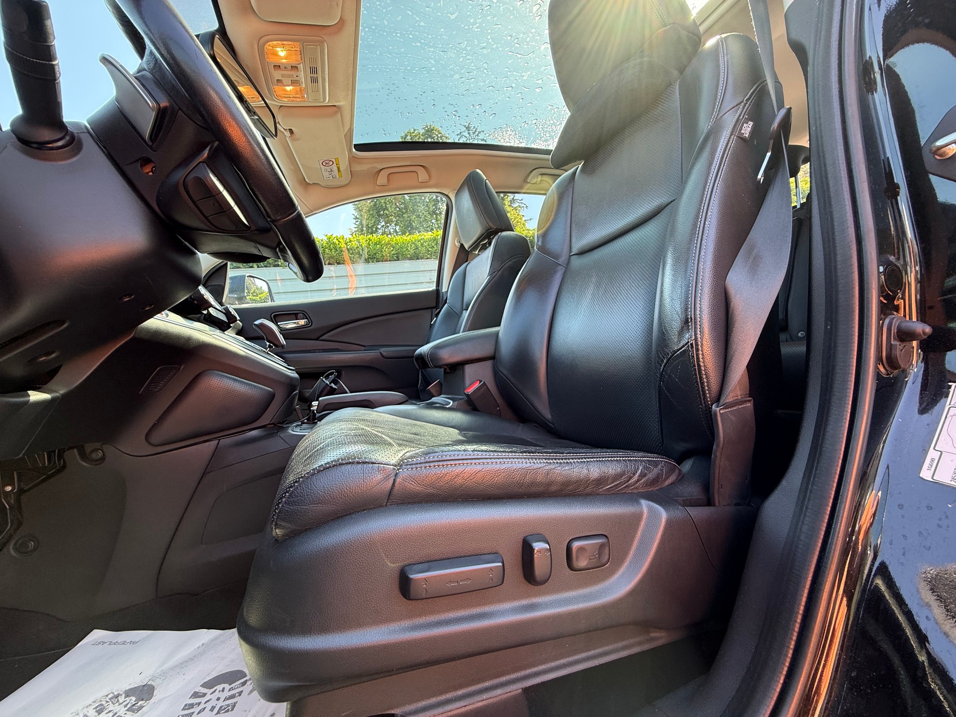 HONDA CR-V 1.6 i-DTEC Executive 4WD Automatic-image-14