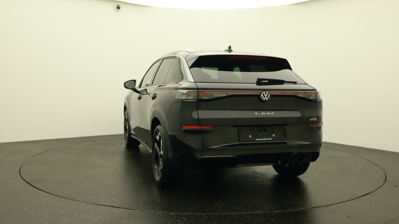 VW T-Roc 1.5 eTSI mHEV R-Line DSG-image-3