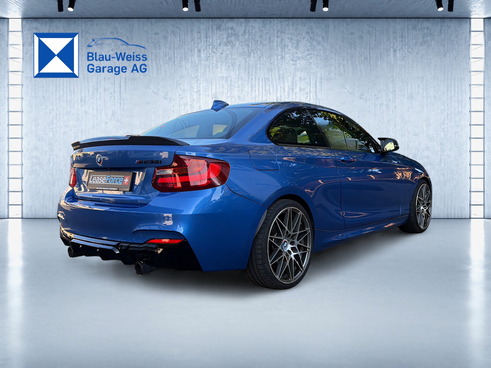 BMW M235i Steptronic-image-4
