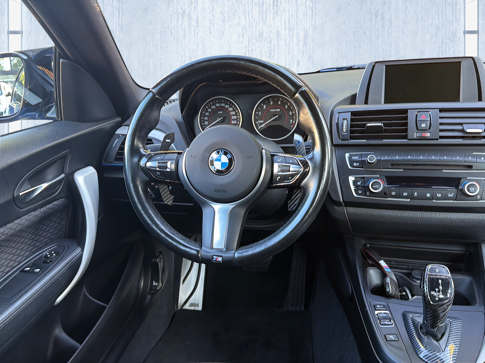BMW M235i Steptronic-image-11