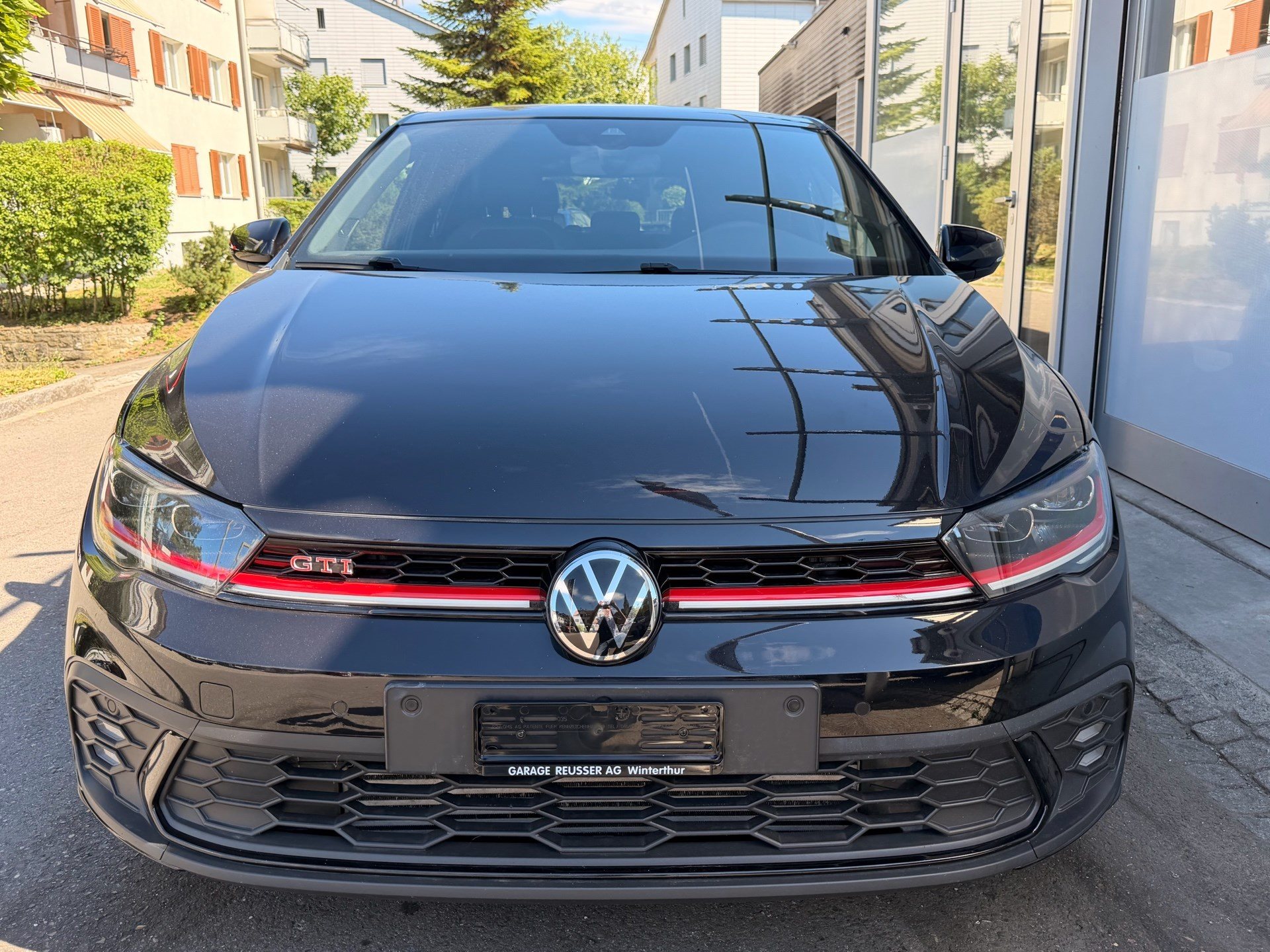 VW Polo GTI 2.0 TSI DSG *** PANORAMAGLASDACH & ALCANTARA ***-image-1