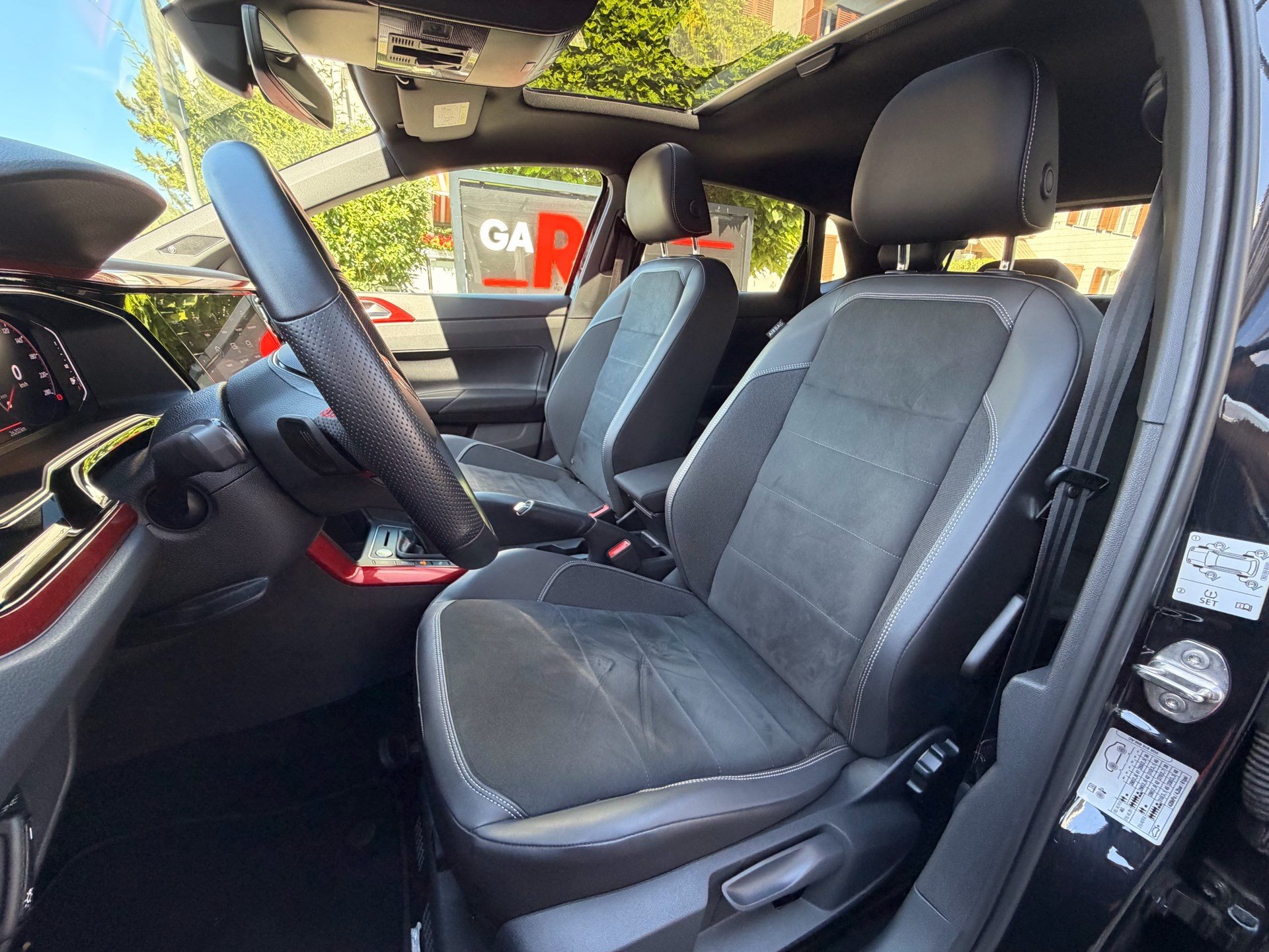 VW Polo GTI 2.0 TSI DSG *** PANORAMAGLASDACH & ALCANTARA ***-image-8