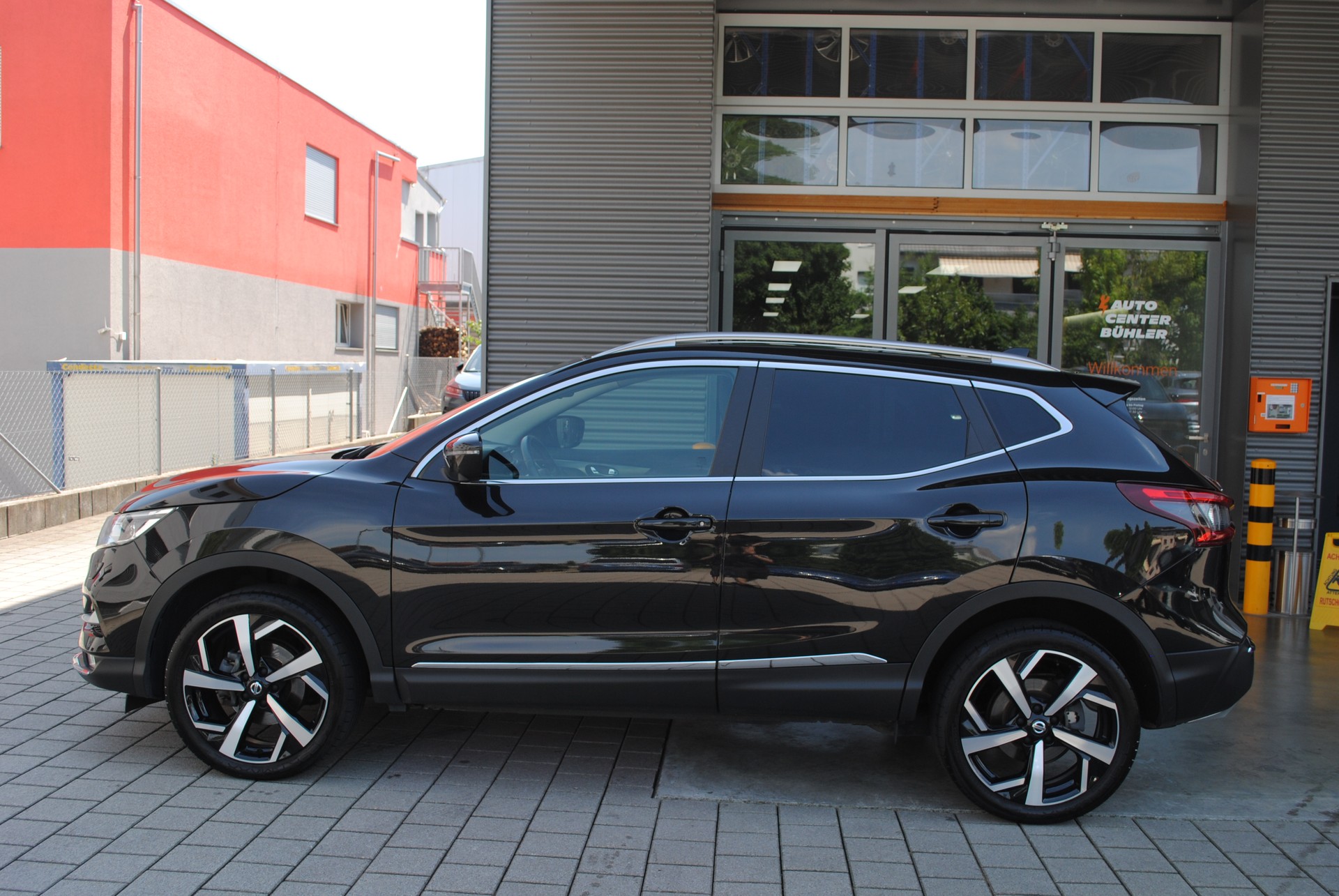 NISSAN Qashqai 1.6 DIG-T tekna +-image-4