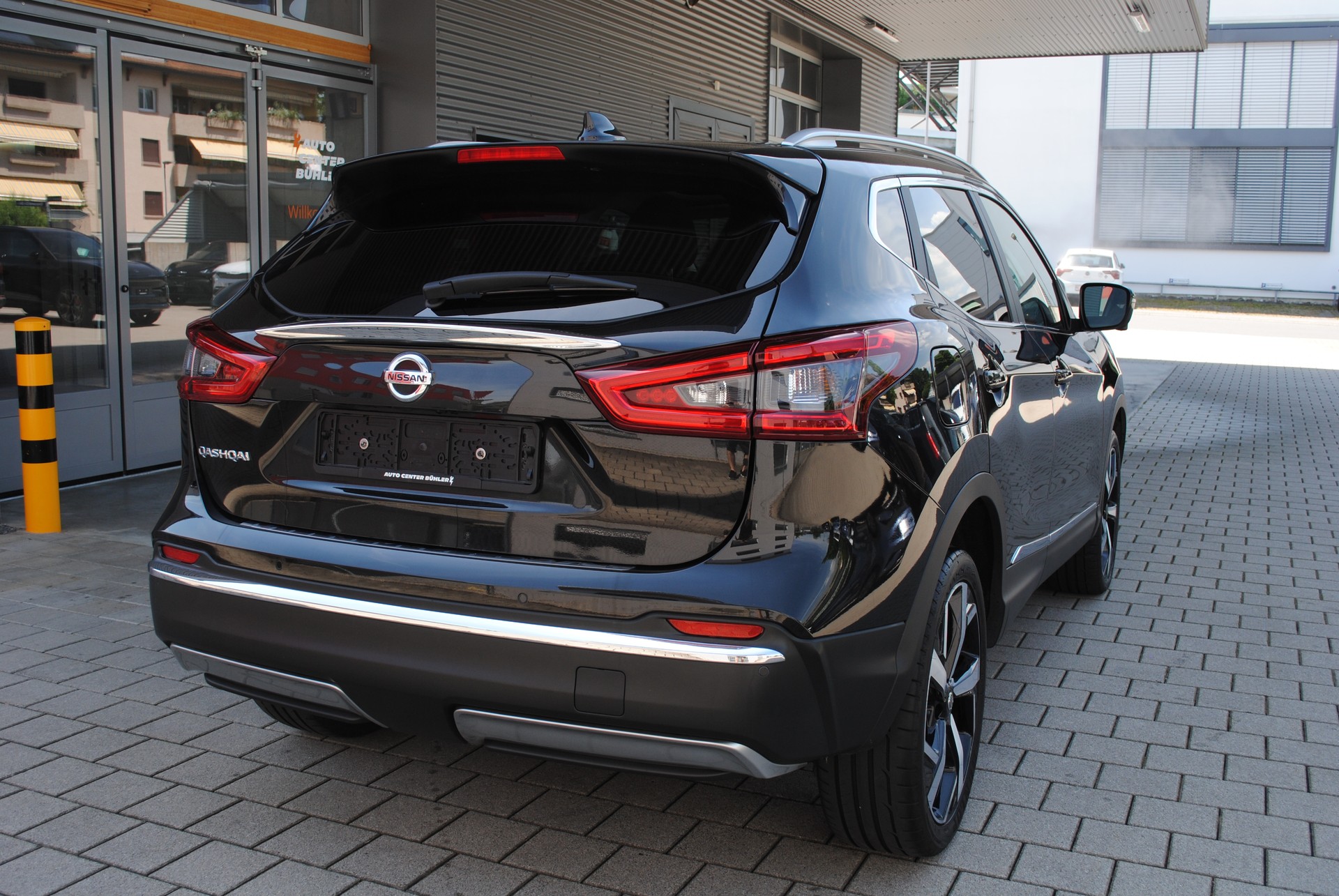 NISSAN Qashqai 1.6 DIG-T tekna +-image-5