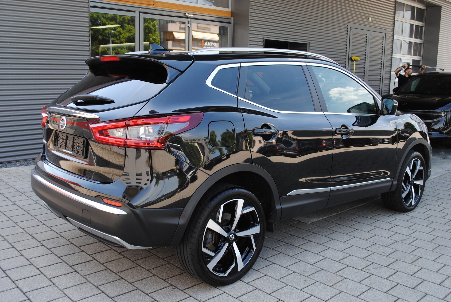 NISSAN Qashqai 1.6 DIG-T tekna +-image-6