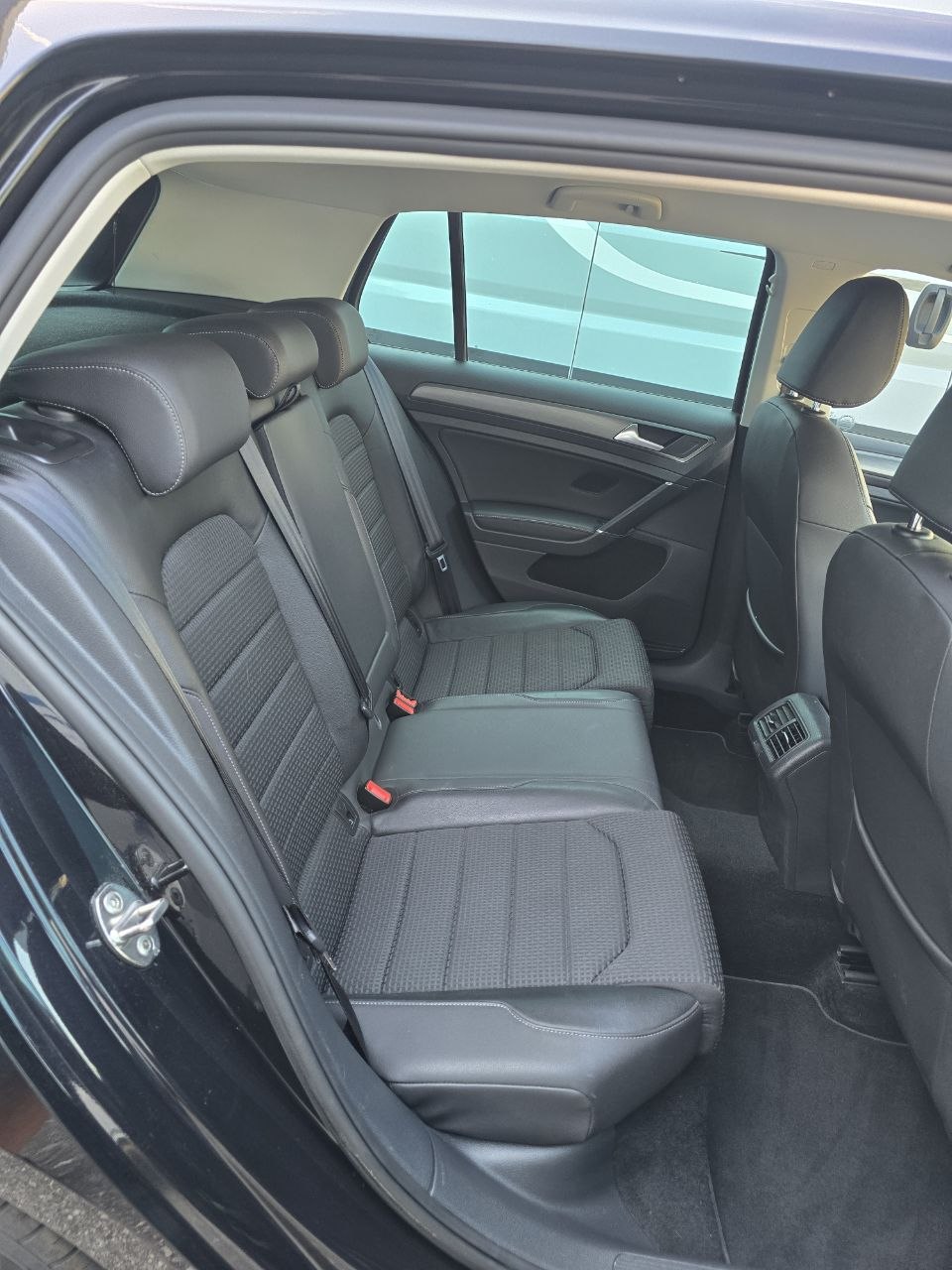 VW Golf 1.4 TSI Comfortline DSG-image-14