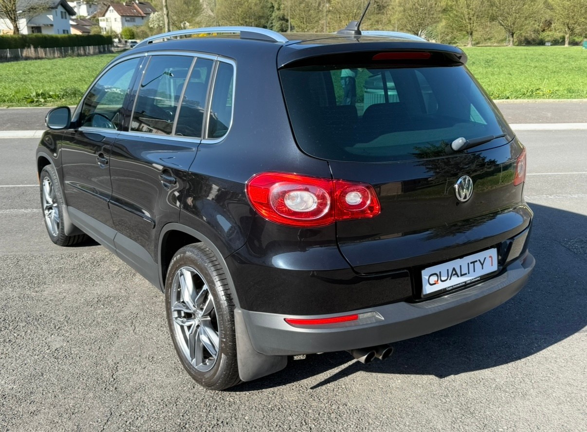 VW Tiguan 2.0 TSI Sport&Style Tiptronic-image-2