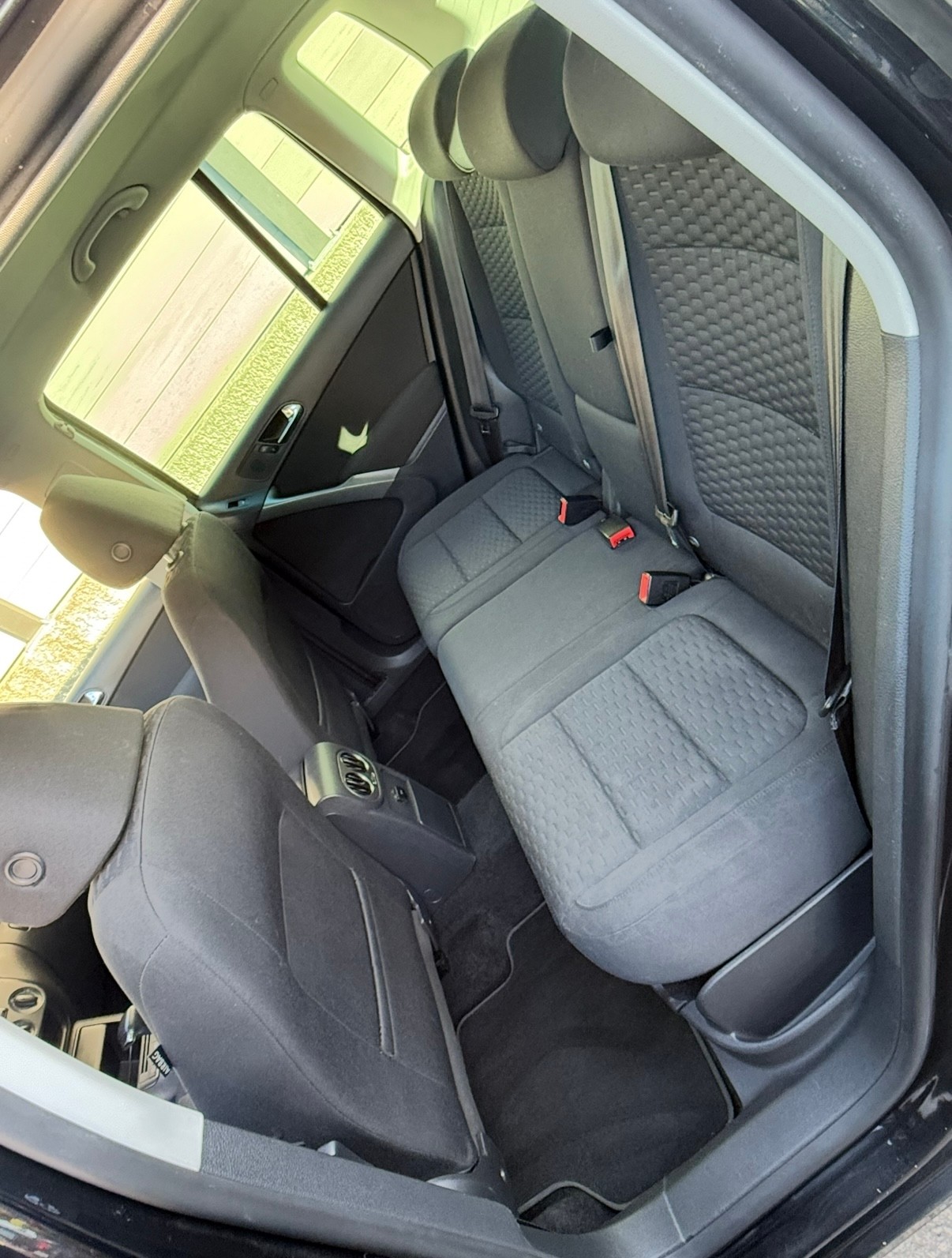 VW Tiguan 2.0 TSI Sport&Style Tiptronic-image-9