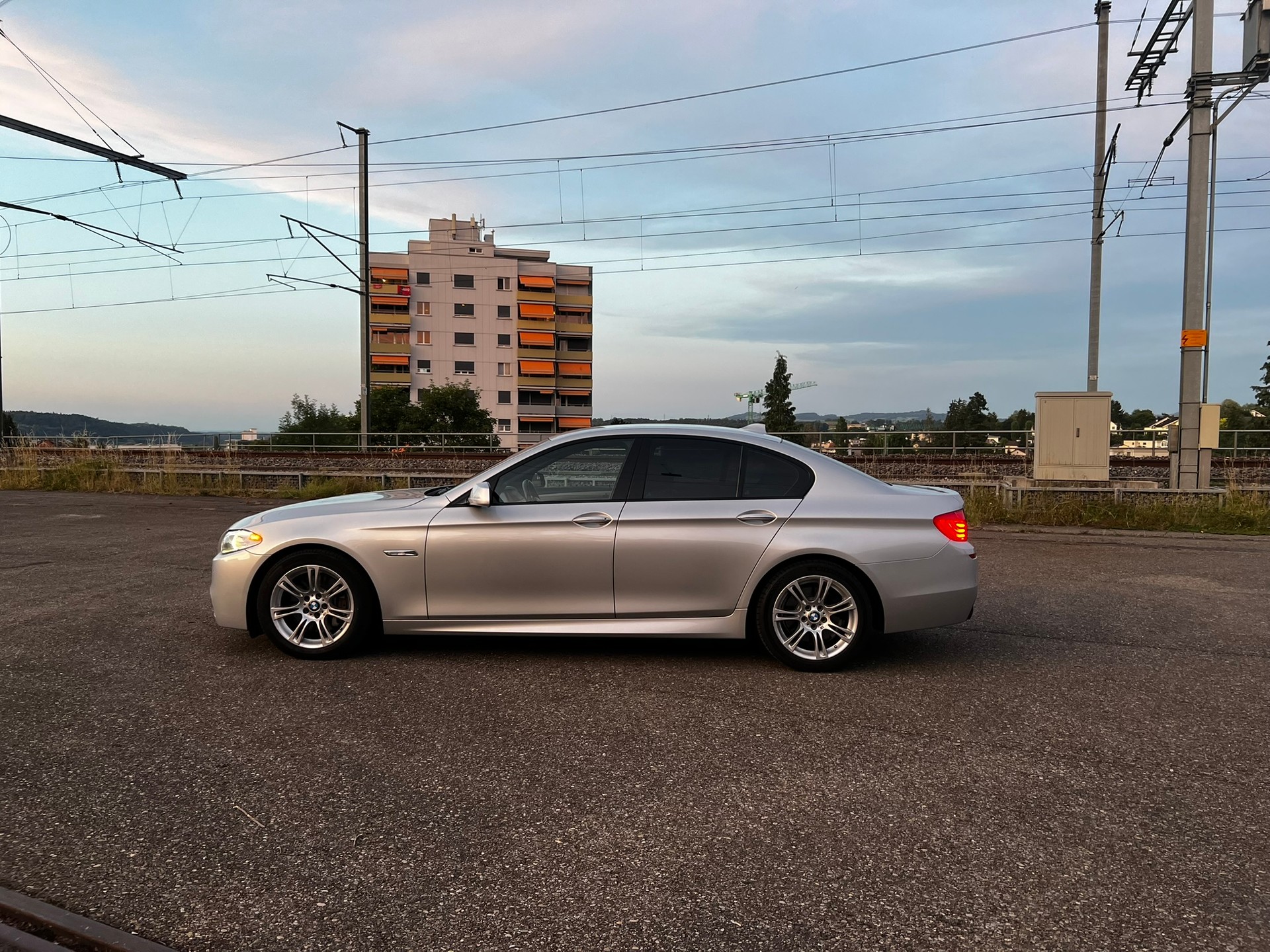 BMW 528i Steptronic-image-5