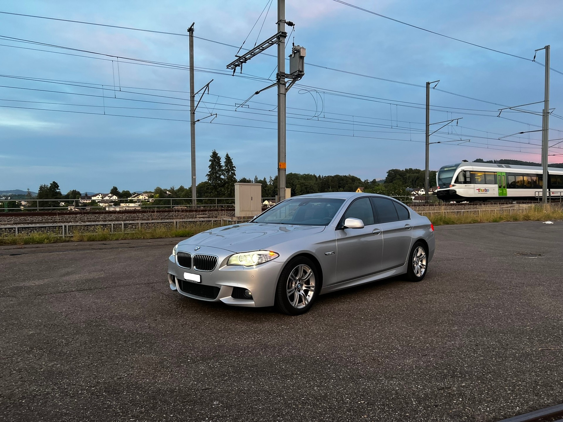 BMW 528i Steptronic-image-6