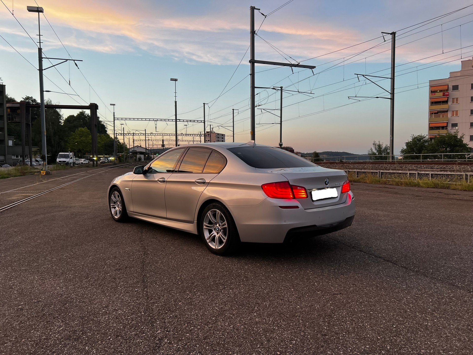 BMW 528i Steptronic-image-4