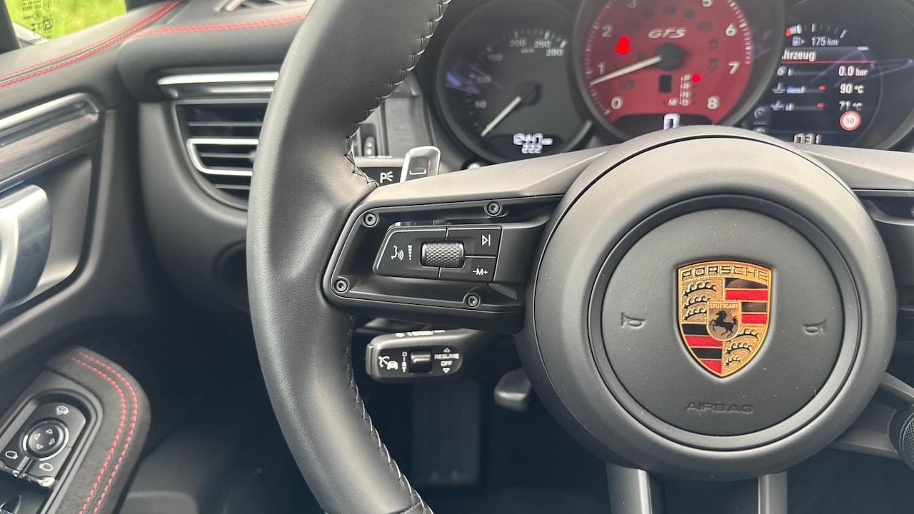 PORSCHE Macan GTS PDK-image-23
