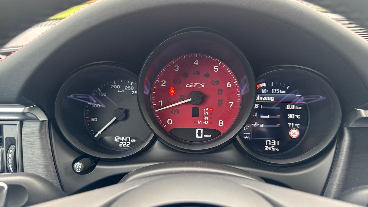 PORSCHE Macan GTS PDK-image-25