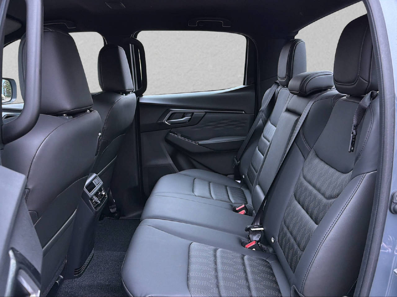 ISUZU D-Max Crew Pick-up 1.9 DDi N60-image-6