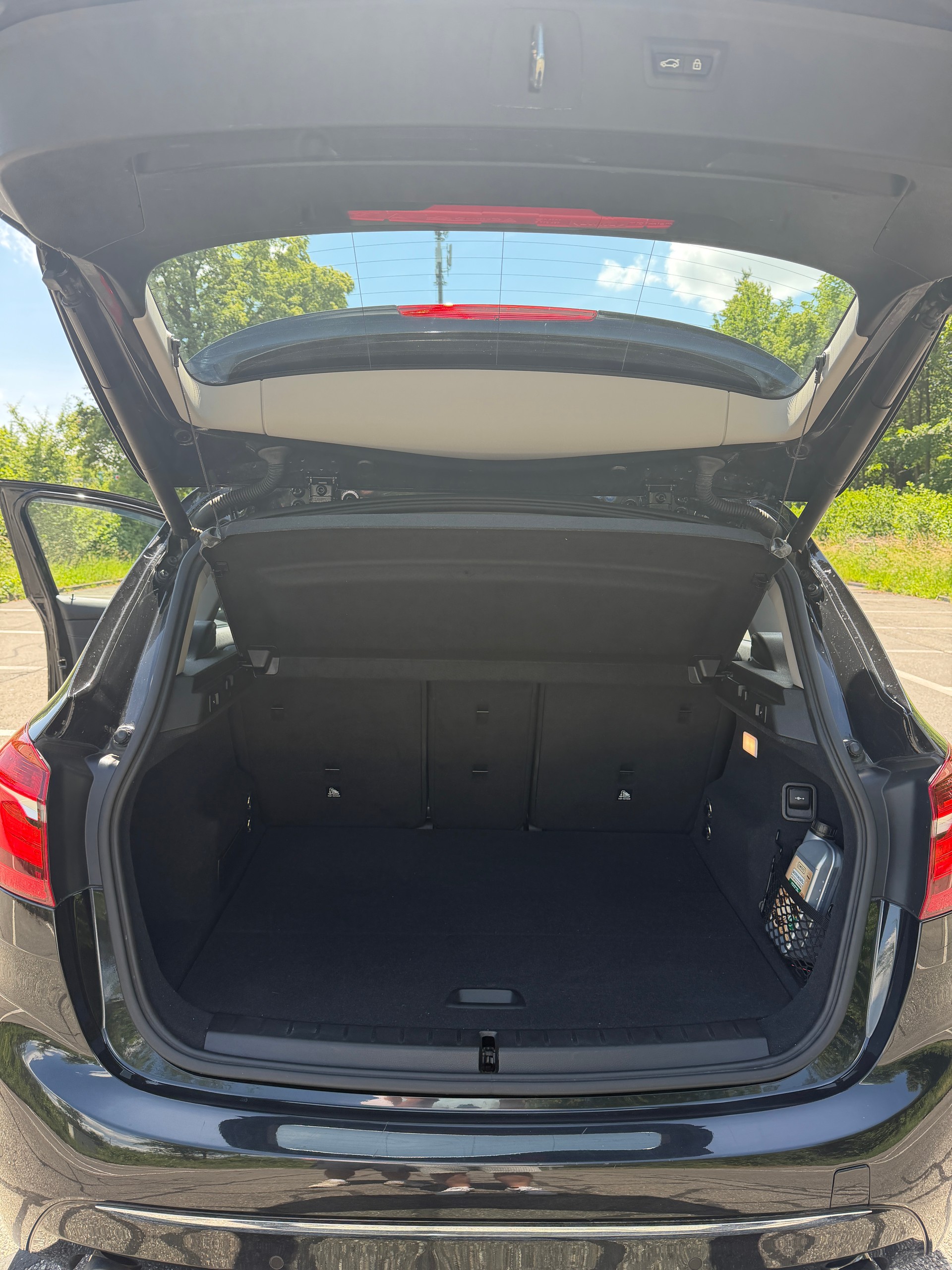 BMW 225i xDrive-image-3