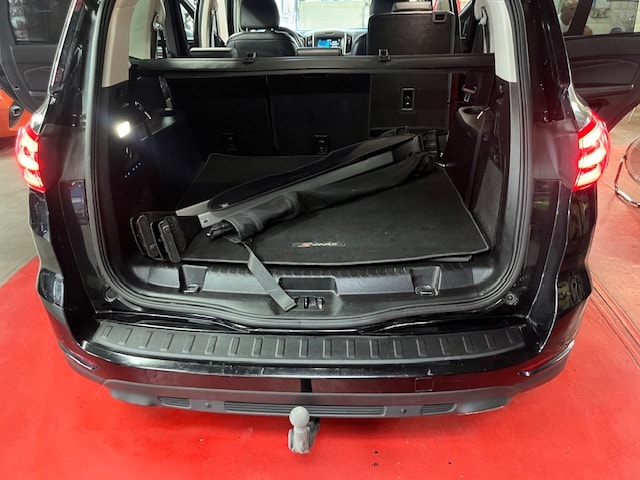 FORD S-Max 2.0 TDCi Titanium AWD PowerShift-image-10