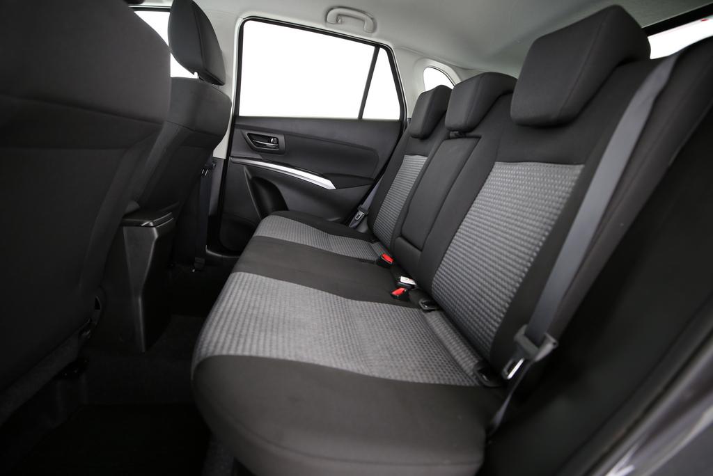 SUZUKI S-Cross 1.5 Compact+ Hybrid 4x4-image-8