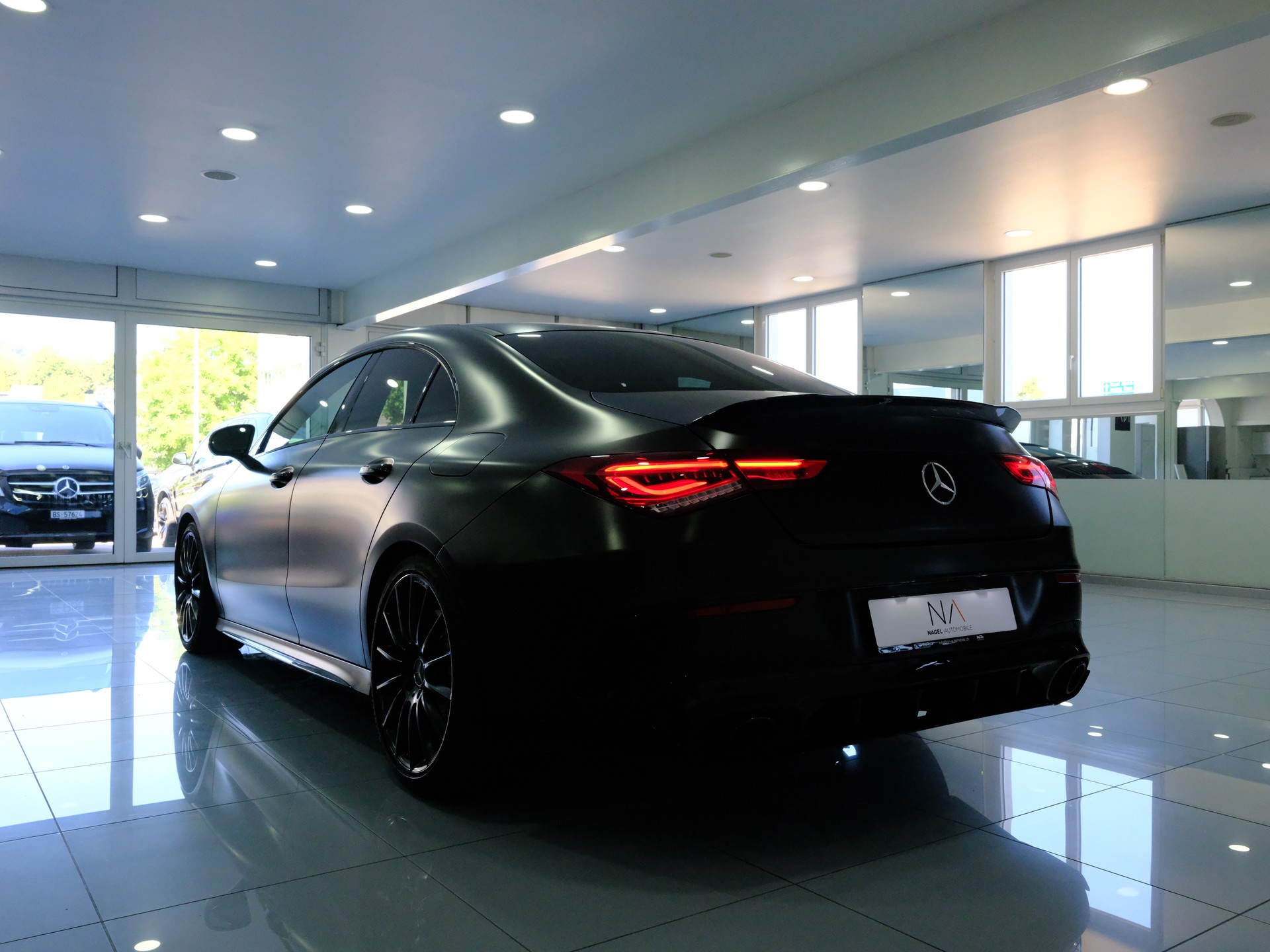 MERCEDES-BENZ CLA 35 AMG 4Matic 7G-DCT-image-4
