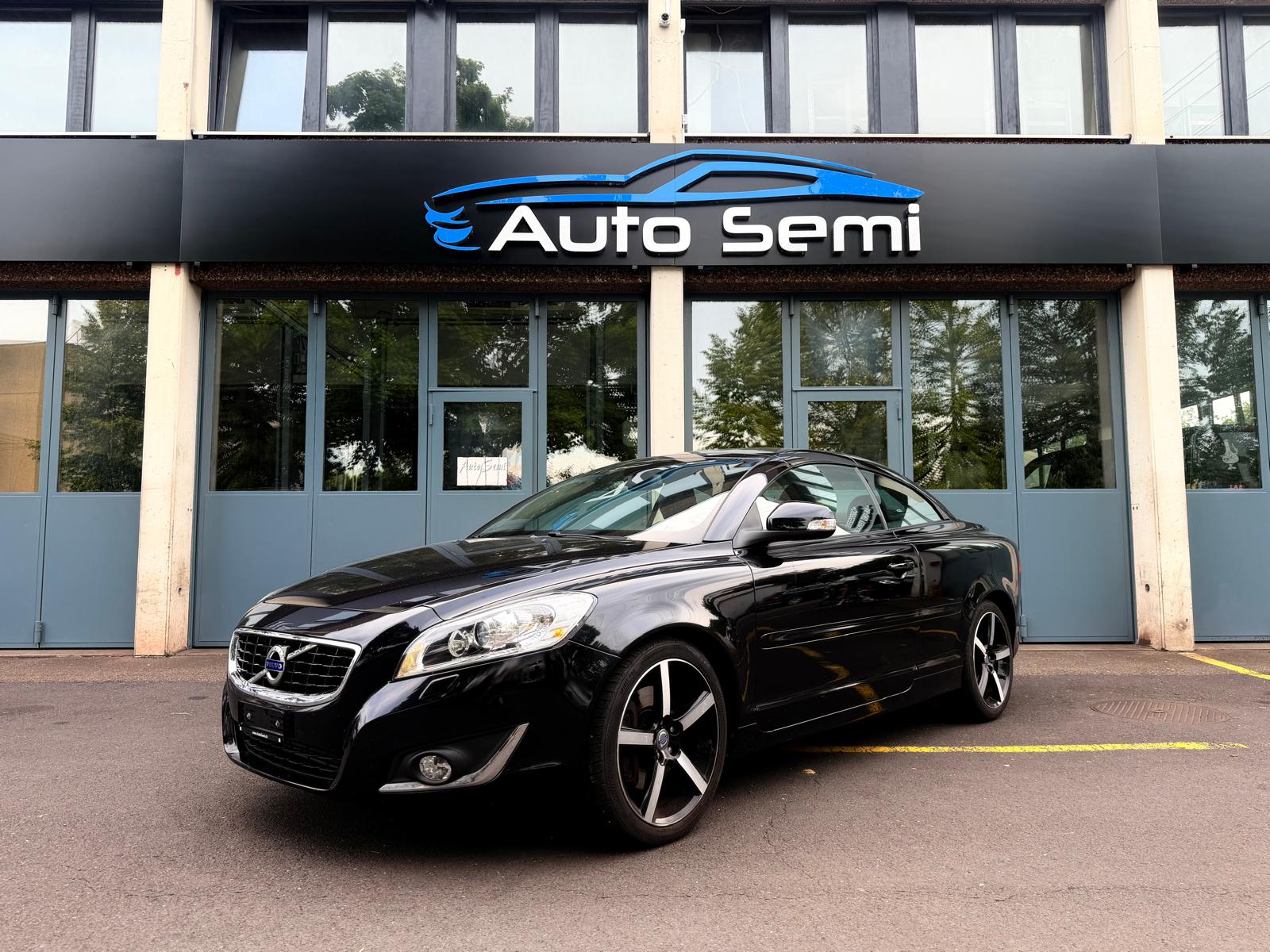 VOLVO C70 T5 Momentum Geartronic-image-2