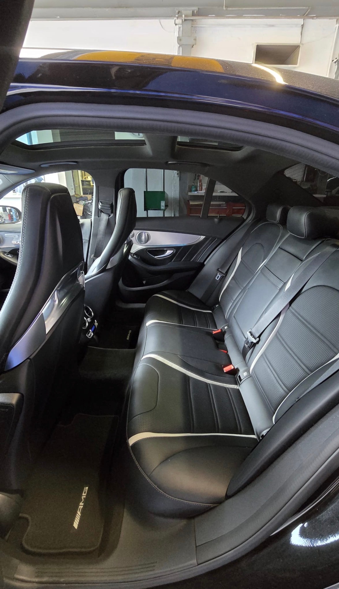 MERCEDES-BENZ C 63 S AMG Speedshift-image-9