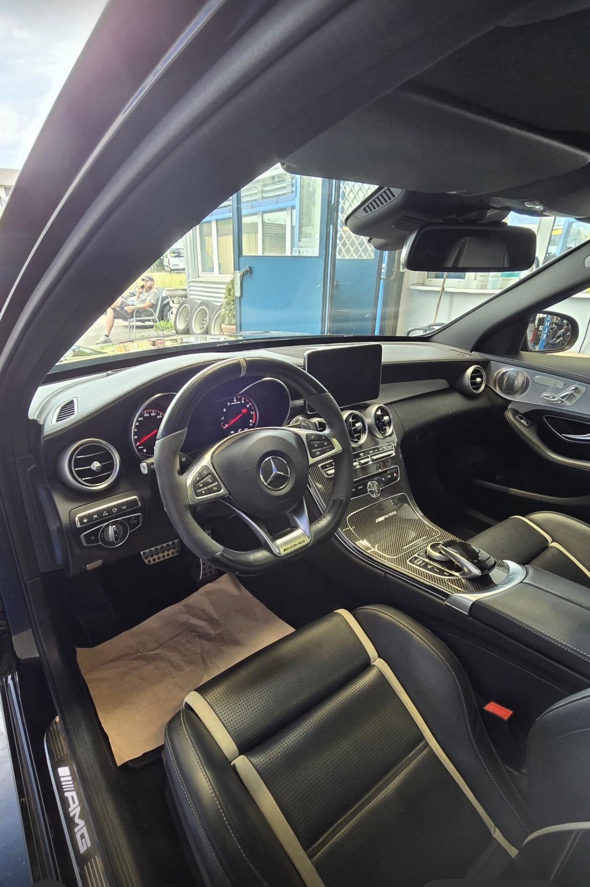 MERCEDES-BENZ C 63 S AMG Speedshift-image-6